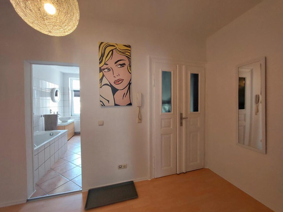 Schoene Zwei-Zimmer-Wohnung "W2" Mit 4 Einzelbetten Und Wlan In Zwenkau Bei Leipzig Im Neuseenland Exterior photo
